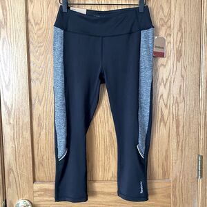 NEW Reebok Skinny Capri Leggings